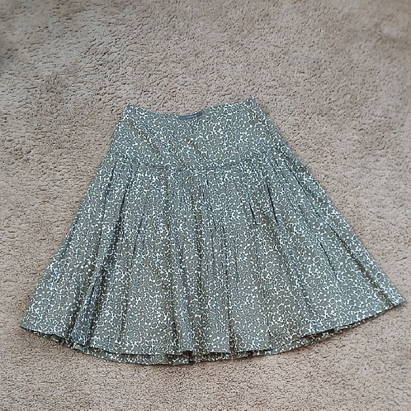 Liz Claiborne Floral Skirt 2 Petite - Picture 1 of 4